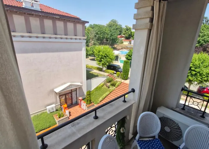 Apartament студио в затворен комплекс Blue *