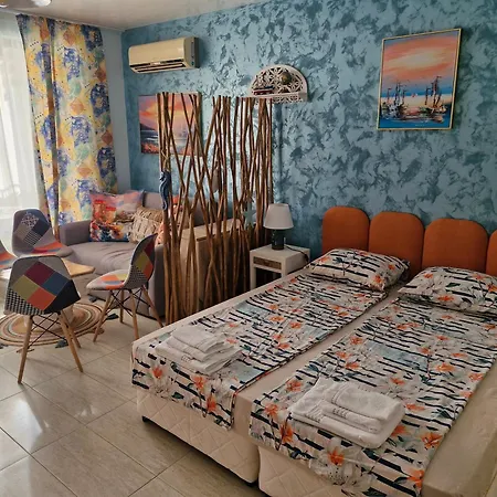 студио в затворен комплекс Blue * Sozopol